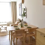Industrial In Apollo W Free Parking Apartmán