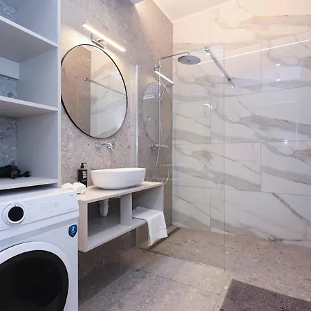 Industrial In Apollo W Free Parking Bratislava