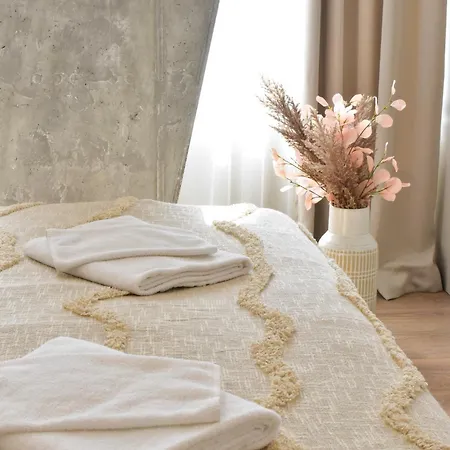 Apartamento Industrial In Apollo W Free Parking