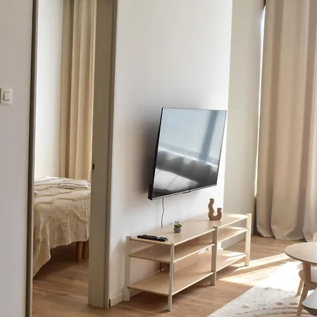 Appartamento Industrial In Apollo W Free Parking *