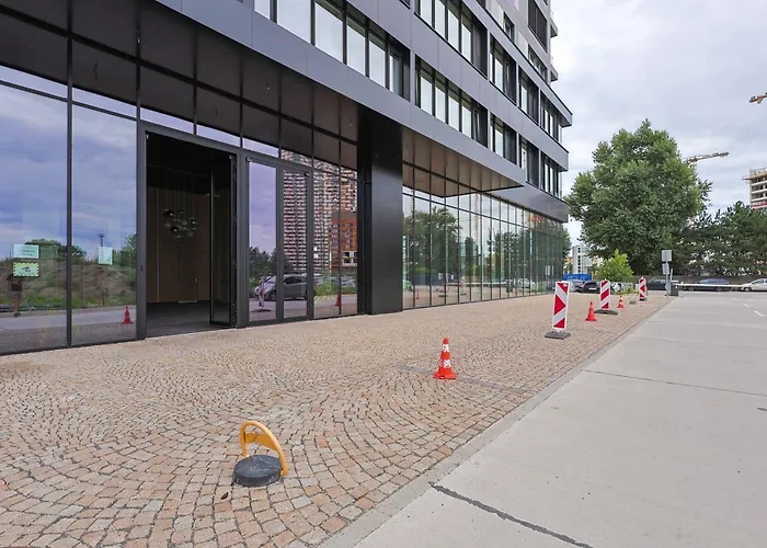 شقة Industrial In Apollo W Free Parking براتسيلافا